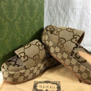 NEW Gucci Angelina GG Canvas Platform Slide Sandals in Beige Brown
